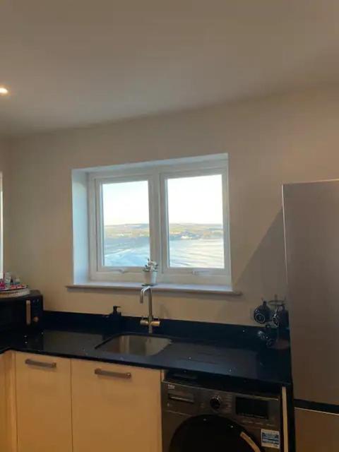 Spectacular 2 Bedroom Balcony Sea View Flat Scarborough Eksteriør bilde