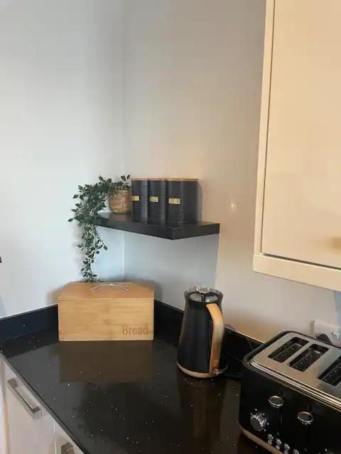 Spectacular 2 Bedroom Balcony Sea View Flat Scarborough Eksteriør bilde
